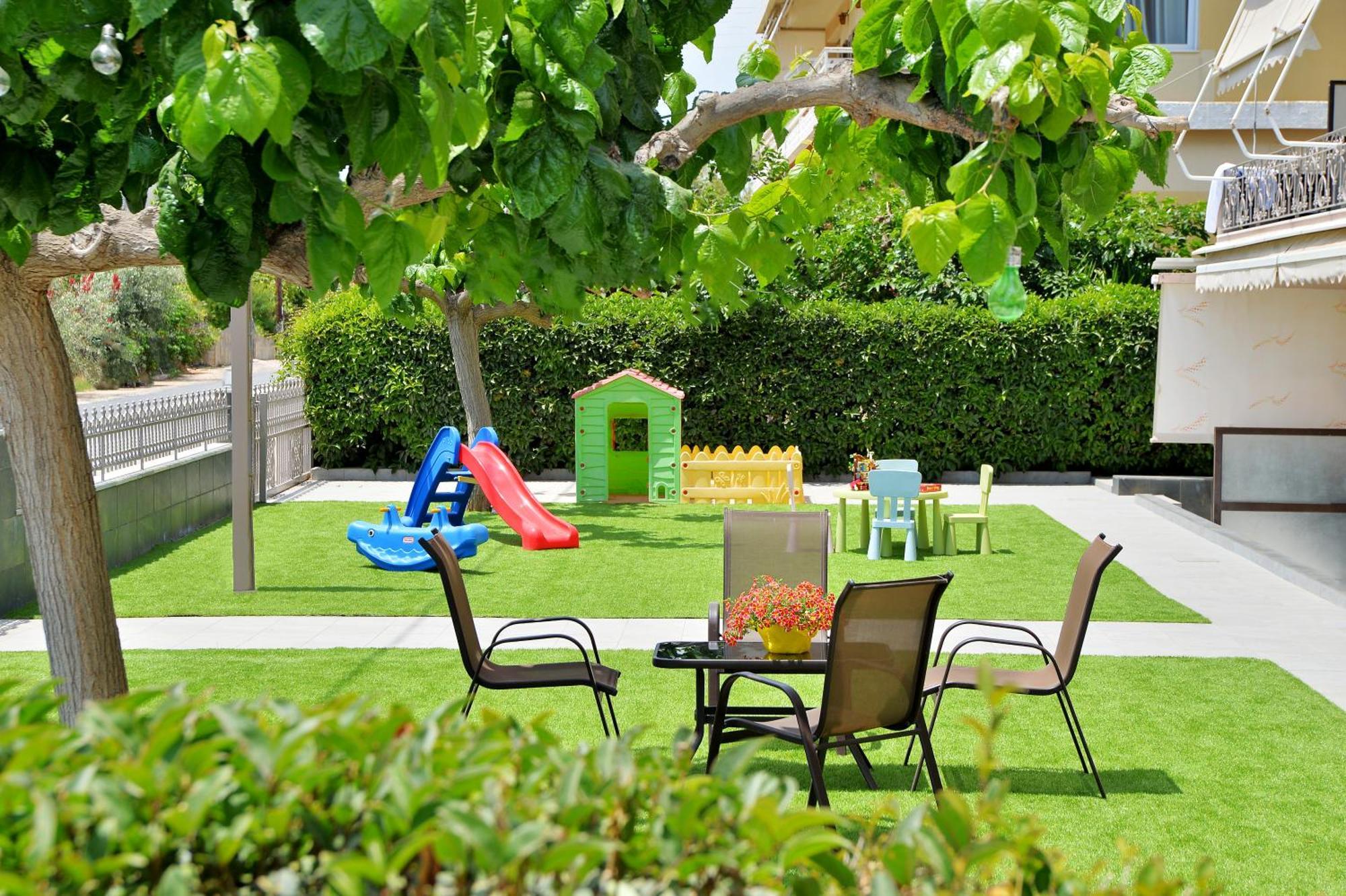 Stork Holiday Apartments - Garden & Sea View Apartament Vivári